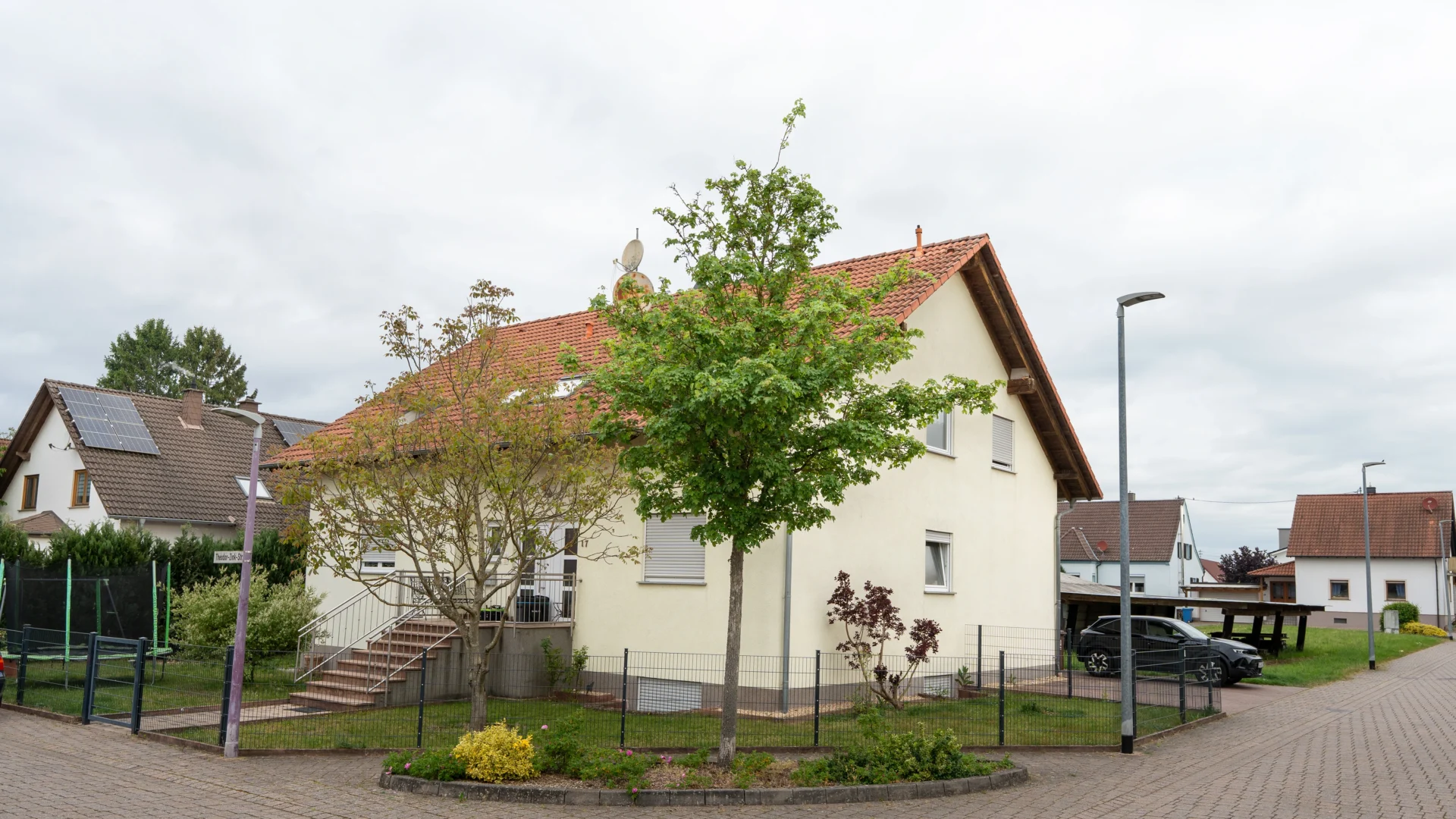 Spacious Furnished Home in Miesau