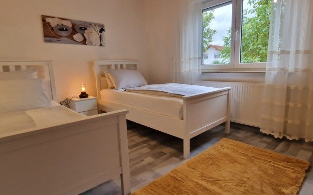 Comfortable Family Home in Miesau furnished accommodation